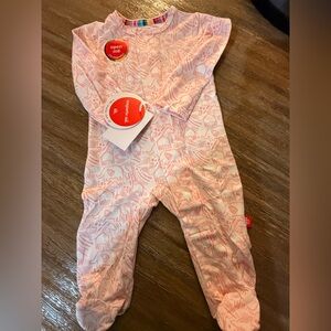 NWT Magnetic ME Newborn Sleeper 0-3 months